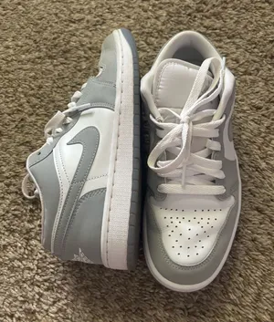 Nike women’s Jordan’s thumbnail 1