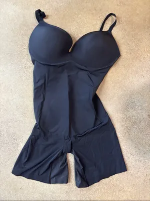 Maidenform Black Seamless Shaping Bodysuit with Molded Cups thumbnail 1