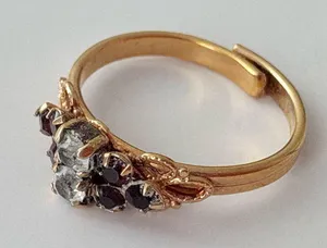 Vintage Sarah Coventry Elegant Gold Red Burgundy Gemstone Adjustable Ring thumbnail 4