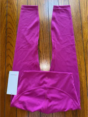 Lululemon Instill High Rise 25” Magenta Purple Size 6 NWT thumbnail 1