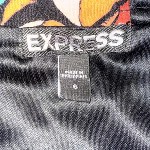 EXPRESS Black Floral Print Strapless Bodycon Dress EUC Size‎ 6 thumbnail 7