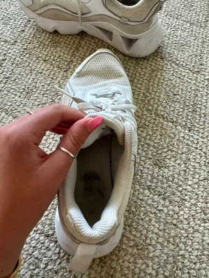 Neutral Sneakers thumbnail 4