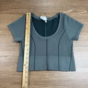 OFFLINE by Aerie Seamless Ribbed Crop Top Women's M Short Sleeve Green Workout thumbnail 9