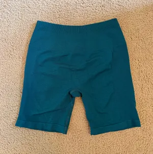 Aurola Amazon Shorts Biker thumbnail 1