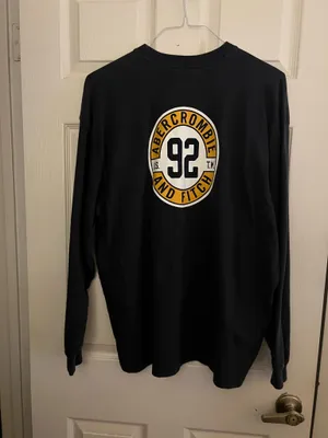 Vintage Men’s XL Abercrombie & Fitch Navy Crewneck thumbnail 4