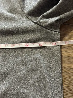 Grey Long Sleeve Tee with Rainbow Graphic Gray Size M thumbnail 3