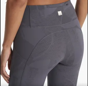Stride Leggings in Charcoal Mache thumbnail 4