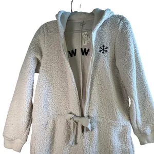 Aerie‎ Sherpa One Piece Pajamas Snow Way Fleece Hooded Onesie Cream White M NWT thumbnail 11