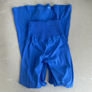 Aerie Offline Blue Smock Flare Leggings thumbnail 9