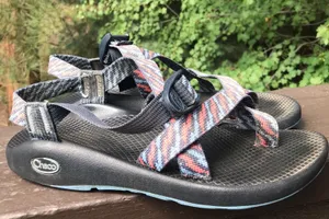Chacos Strappy Red Blue Sandals Women’s Size 9 thumbnail 1