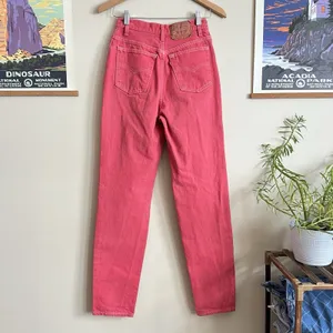 Vintage Women's Levi's Red Button Fly Made In USA Cotton Size 7M Rare Retro 90s thumbnail 3