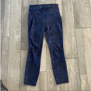 All In Motion Size Small Blue Camouflage High-Waisted Activewear Leggings. thumbnail 3