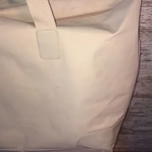 Burberry Frangances Overnight Bag large Burberry bag cream tan color pla…​​ thumbnail 5