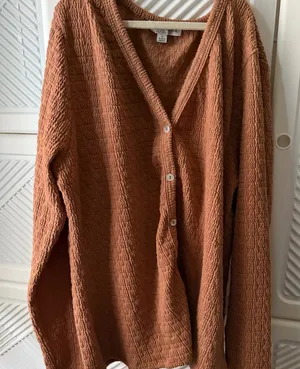 Cozy Brown Button thumbnail 1