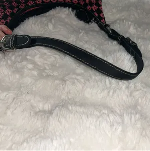 The Sak Pink Small Purse thumbnail 7