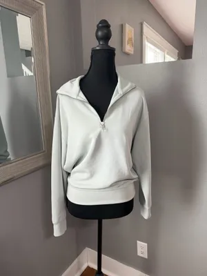 Club Monaco Club Collective Iceberg 1/4 Zip Size XS. thumbnail 3