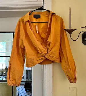 Anthropologie NWOT Twist-Front V-Neck blouse thumbnail 3