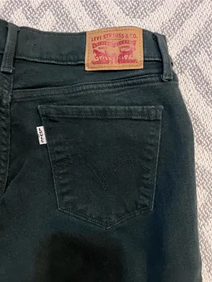LEVI’S Women’s Mid Rise 505 Straight Leg Hunter Green Denim Jeans 27 thumbnail 5