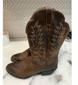 Ariat Womens Heritage R Toe Western Boots - 10001021 Size 10C open box thumbnail 1