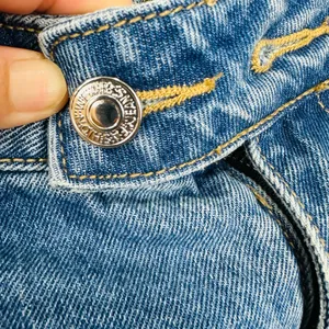 Edikted Light Blue Denim Jeans thumbnail 11