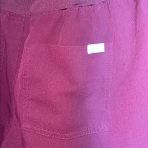 FIGS High Waisted Zamora Jogger Scrub Pants burgundy size large nurse scrubs pant thumbnail 7