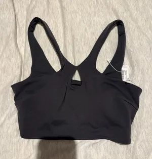 Lululemon sports bra nwt thumbnail 1