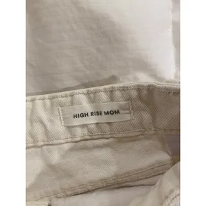 Cotton On Women High Rise Shorts Size 6 White Frayed Hem 100% Cotton Streetwear thumbnail 4