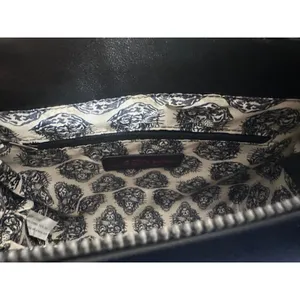 Ed‎ Hardy Y2K Skull Rose Tote Bag NWT Black Vegan Leather Rhinestone Crossbody thumbnail 9