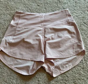 Lululemon Shorts Hot 4" High-Rise pink thumbnail 1