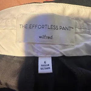 Wilfred Aritzia  Effortless Pants Crop thumbnail 4
