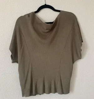 Woven T thumbnail 1
