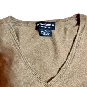 Sutton Studio Cashmere Classic Tan V-neck Sweater Sz M 100% Cashmere thumbnail 7