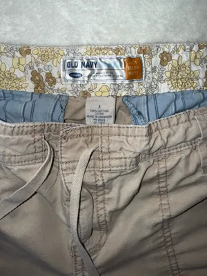 Old navy beige capri pants size 8 thumbnail 3