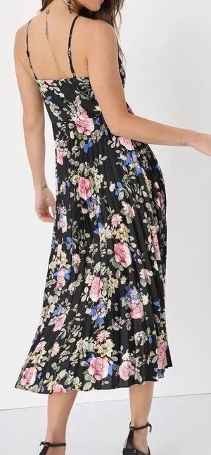 Radiant Drama Black Floral Print Pleated Halter Mid Dress thumbnail 3