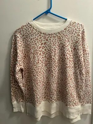 Time and Tru Crewneck Sweatshirt thumbnail 1