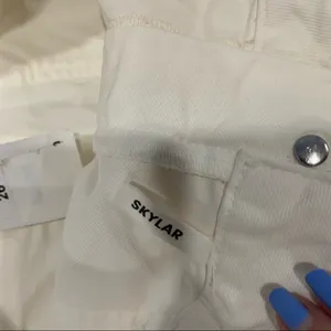 GRLFRND Belted High Rise Zipper Pocket Skylar Off White Denim Jeans NWT Size 26 thumbnail 8