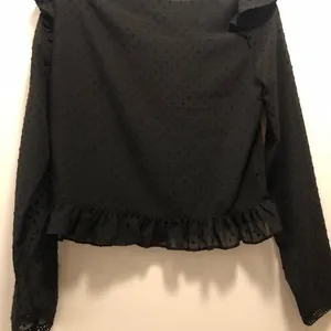 Zara Black Long Sleeve Ruffled Blouse thumbnail 9
