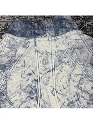 Lululemon Ebb to Train Jacket - Size 4 thumbnail 6