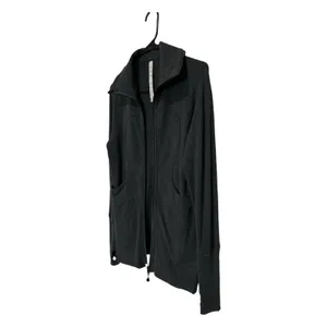 Lululemon Jacket Size 8 High collar, thumbholes, and signature logo thumbnail 7