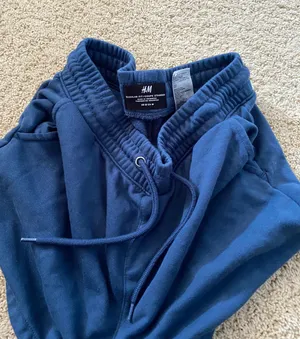 H&M Shorts thumbnail 2