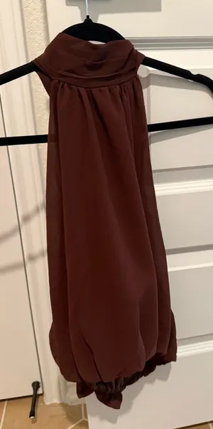 Brown Halter Going Out Top thumbnail 1