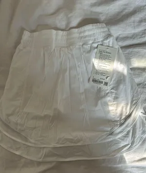 Lululemon Hotty Hot Skirt thumbnail 2
