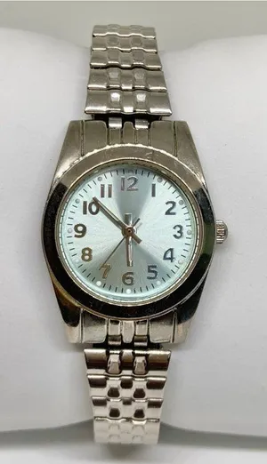 Vintage FMD classic women’s watch silver tone blue dial 25mm quartz running thumbnail 1