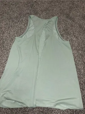 Lululemon Women’s Racerback Green Tank top thumbnail 4