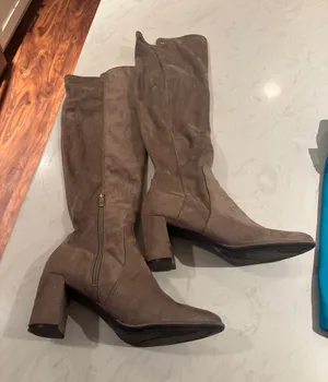 Liz Claiborne Suded Like Over the Knee Boots thumbnail 1