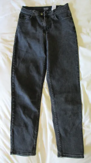 Akira Straight-Leg Jeans thumbnail 1