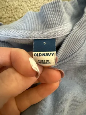 Old Navy Crewneck thumbnail 2