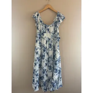 Lulus Delightfully Sweet White Floral Off-the-Shoulder Midi Dress Size XL Beach thumbnail 4