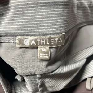 Athleta Modern Metro Grey Striped Shortie Athletic Shorts Size Medium thumbnail 4