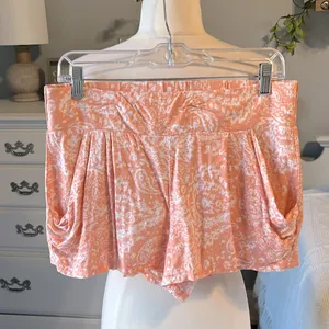 Free People Shorts Elastic Back Loose Oversized Peach Womens Small thumbnail 2